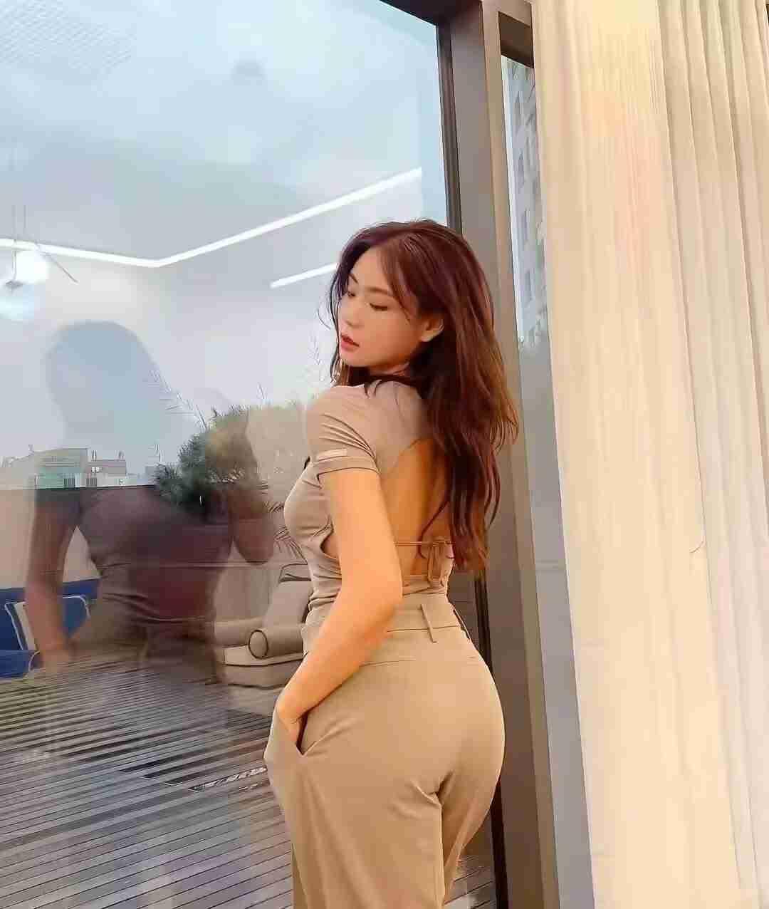 你有没有发现，
微信里最安静的那个人，往往过得最舒服？

人到中年我才慢慢想通—