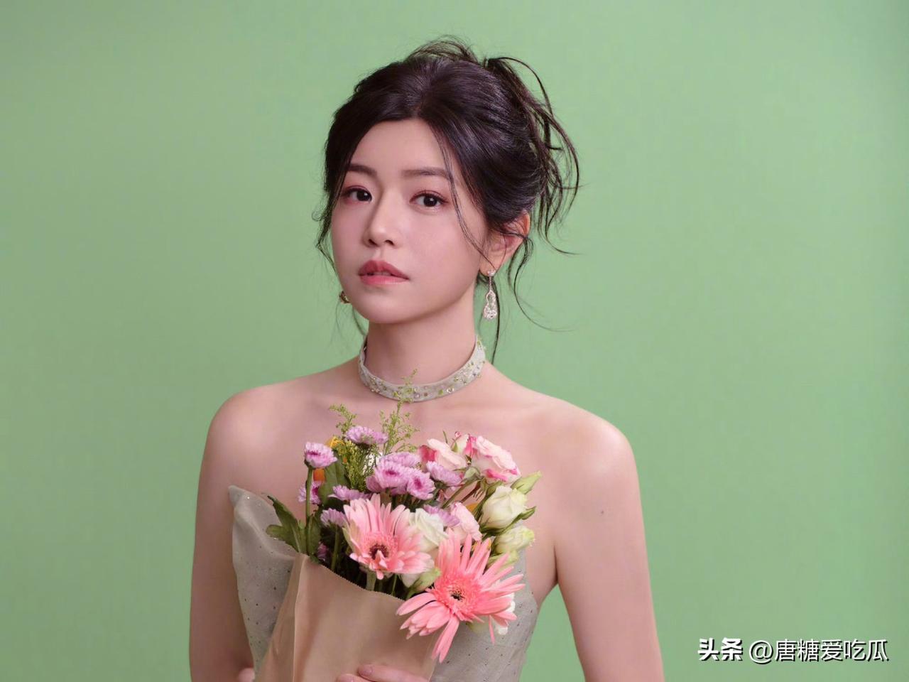 陈妍希出院了，陈晓没有去看她
现在陈妍希和赵丽颖一样，明白自己该做什么不该做什么