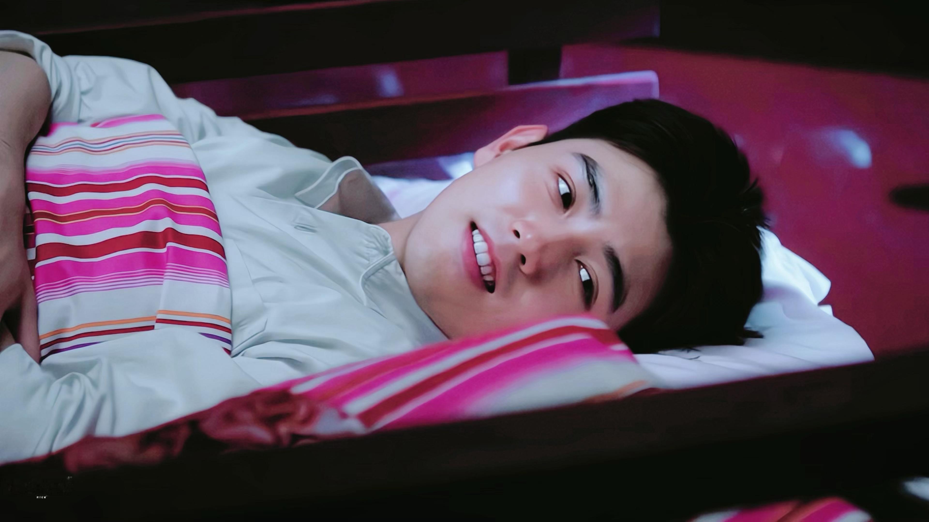 陈飞宇的眼神真的太会爱人 反复循环方穆扬这个笑 ·陈飞宇 纯真年代的爱情 