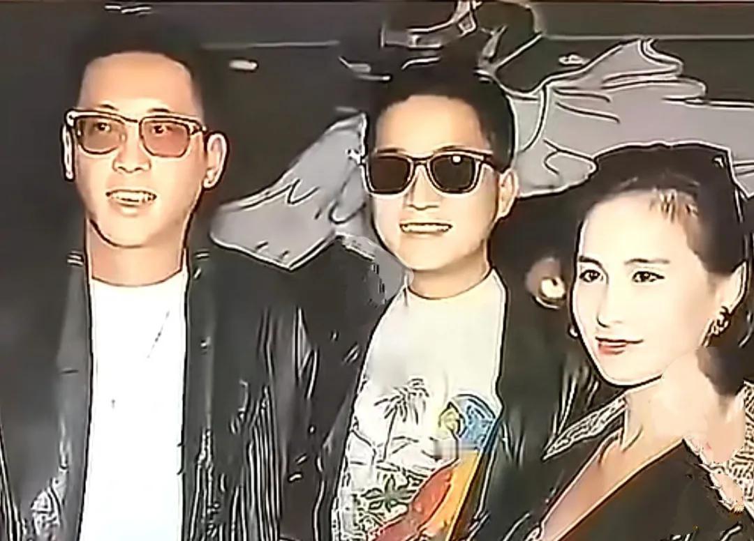陈百强、何超琼、许晋亨三人珍贵合影，三人牵绊一生，这是三人1990年出席共同出席