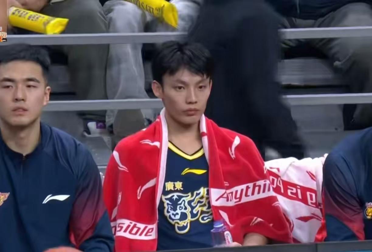 别看广东狂胜辽宁队30分，真不用太得意过早，大胜辽宁这样的阵容根本就不值得骄傲！