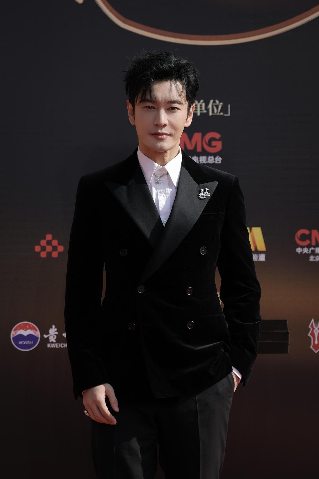 黄晓明回应考博失利今年再战:想做我们家第一个博士