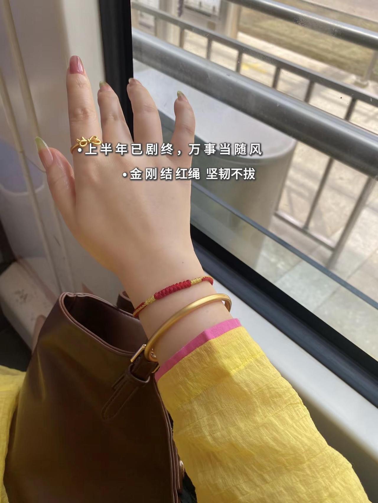"金～刚"二字源自fo**教，意在逆境中淬炼出无畏之心，在嘈杂中保持清醒，在博弈