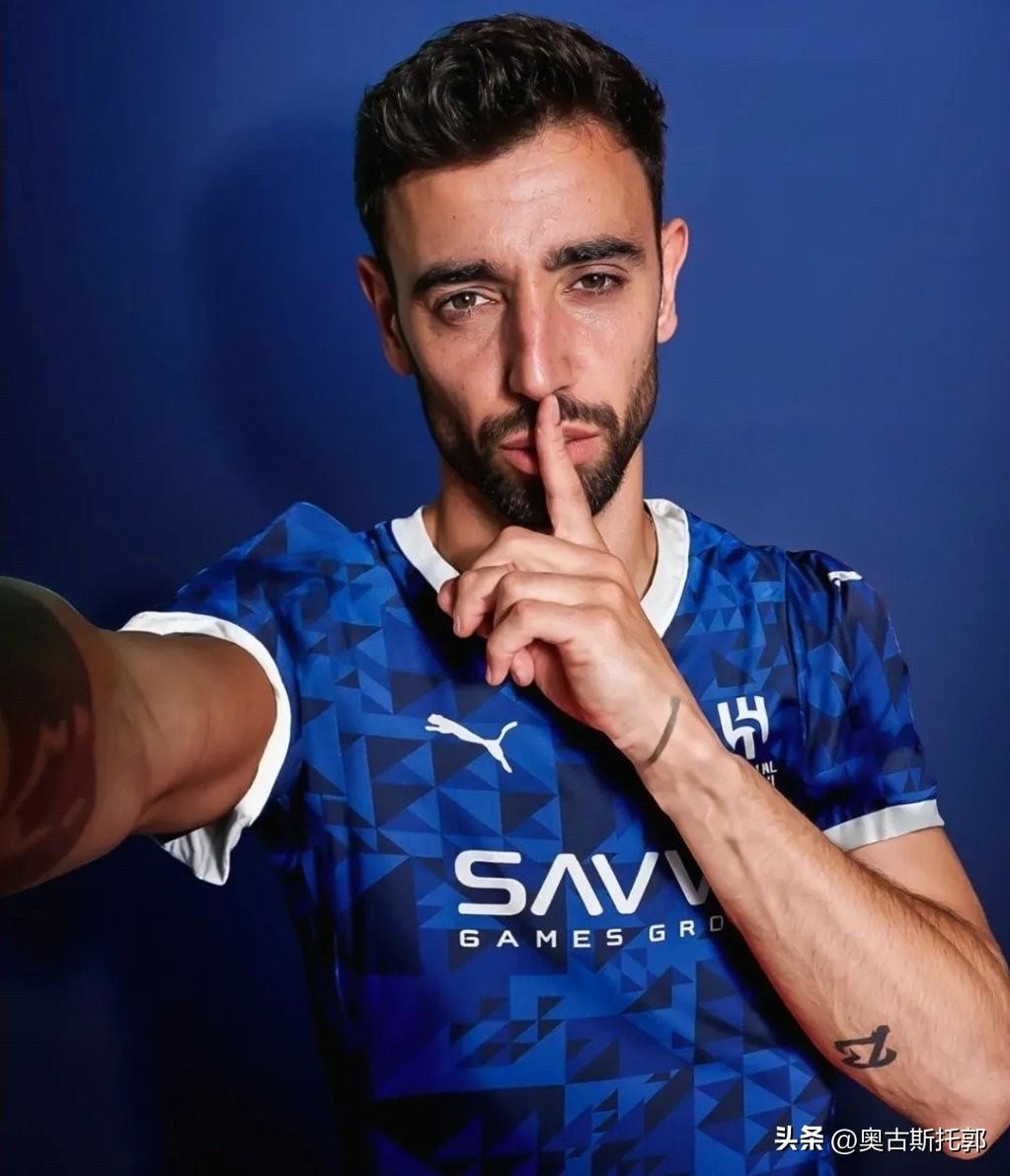 B费续约这个事，现在只有一点是确定了的。

那就是无论是走，还是留，所有的谈判和