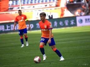 泰山队两小将离队加速瘦身，中超冬窗27日关闭，海港、国安用满6外援名额网页链接