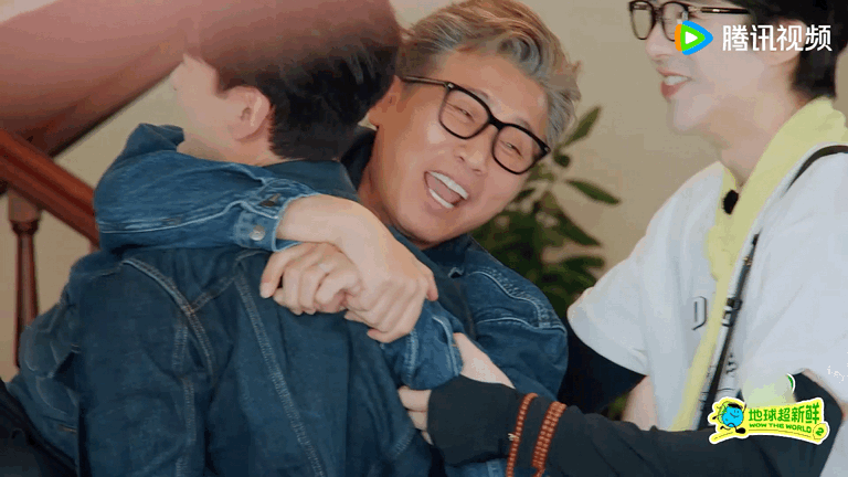 李乃文在陈星旭这当上公主了地球超新鲜 看着他们，我不禁想要模仿一下，谁知道我能不