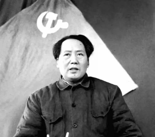 1948年，毛主席的厨师正打算做条鱼，给毛主席补一下身体，没想到聂荣臻将军看出了