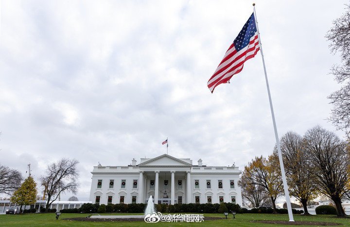 【#美国人申请入籍加拿大者大增#】#近5万美国人排队申请入籍加拿大#据美国有线电