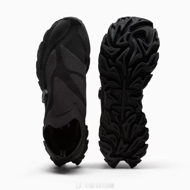 这个鞋底就有意思了……彪马 PUMA x HELIOT EMIL Fast-Tr