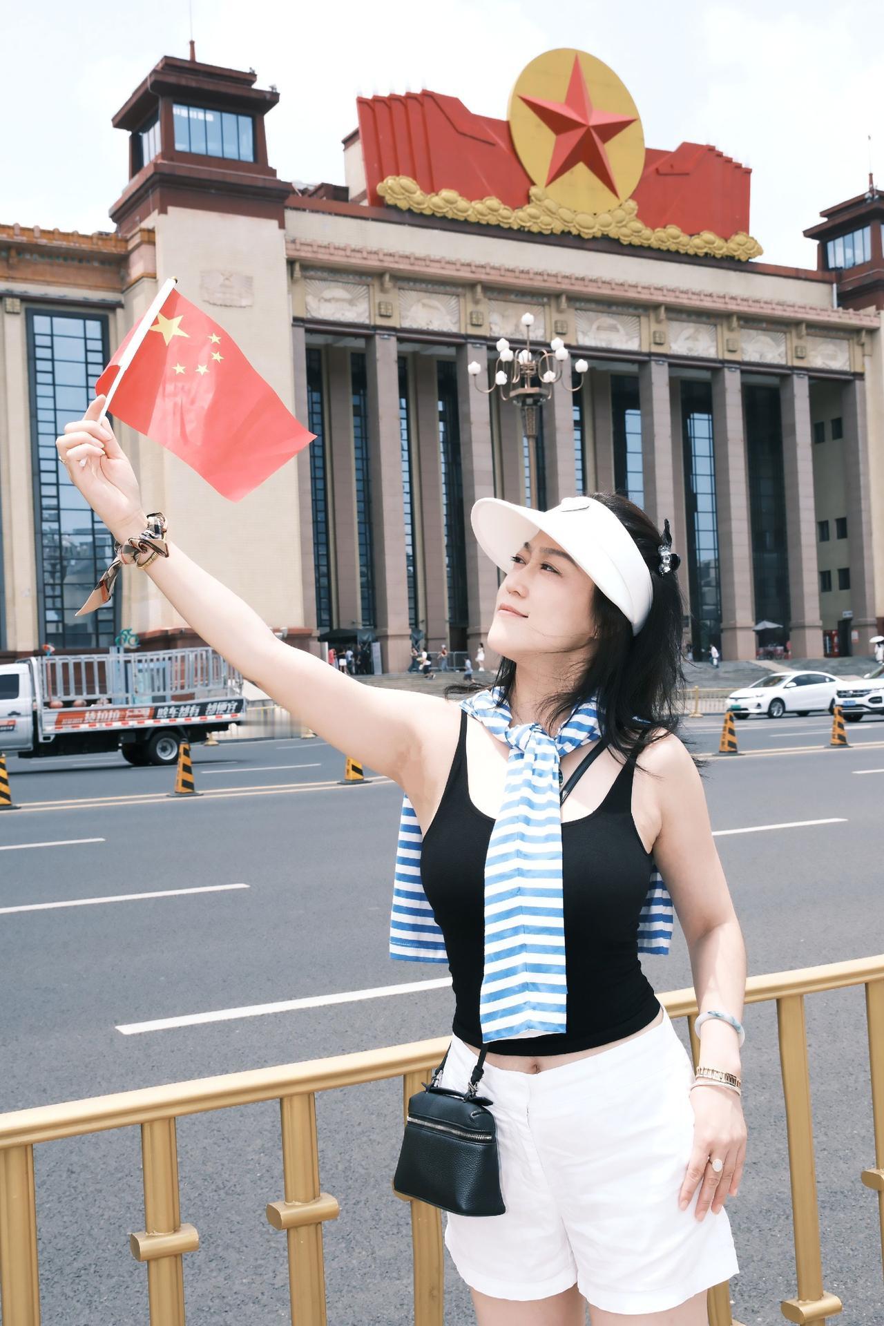八一广场正能量祖国强大 我爱我的祖国 五星红旗🇨🇳