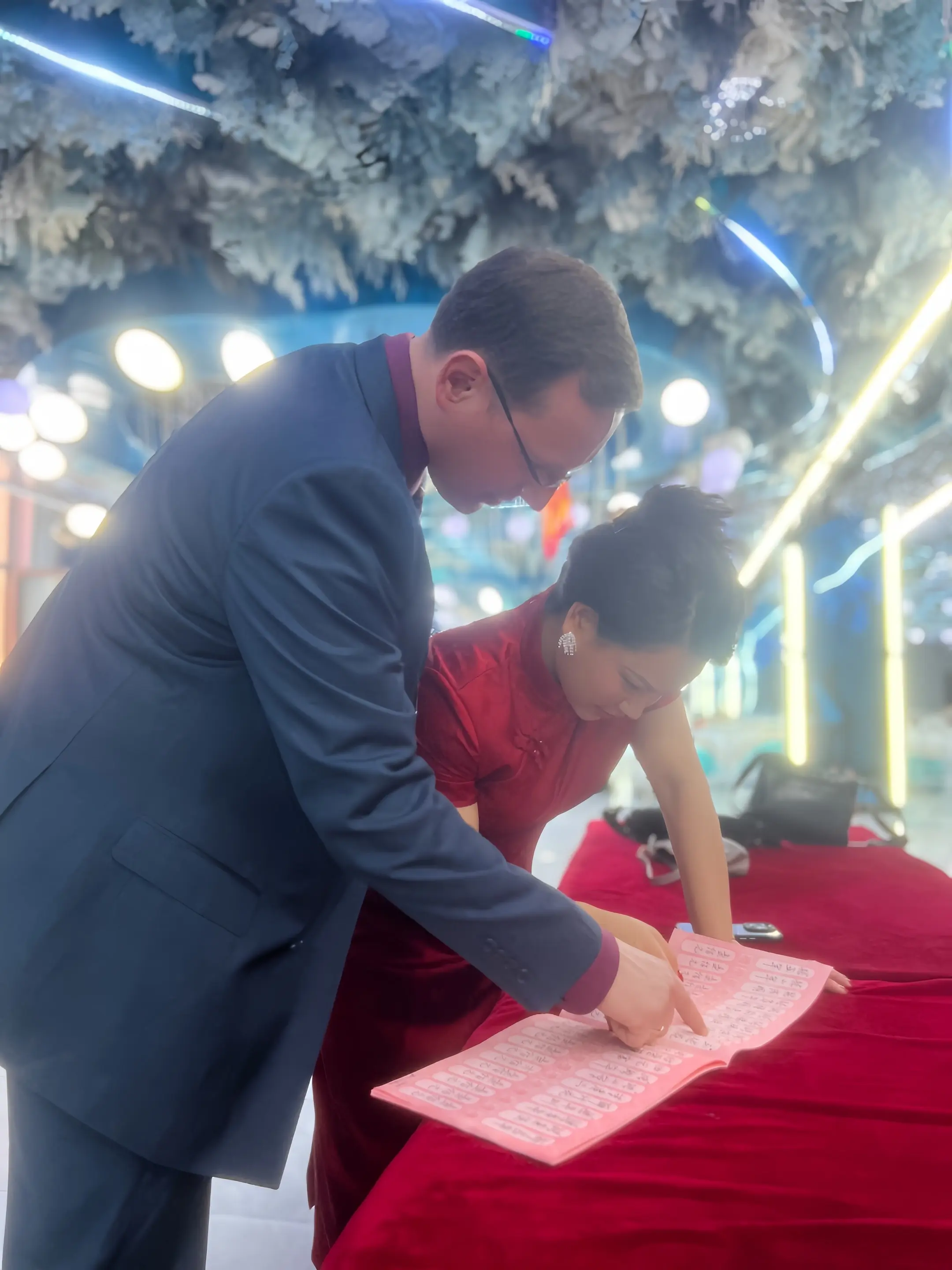 新婚快乐 永远幸福。