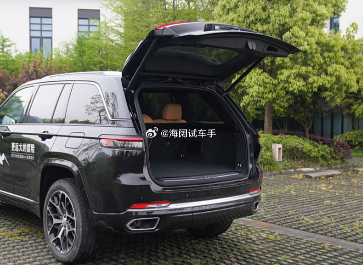 大切诺基的零售价格又下调了~~~这是一个月一降吗？？？ 海阔试车超话