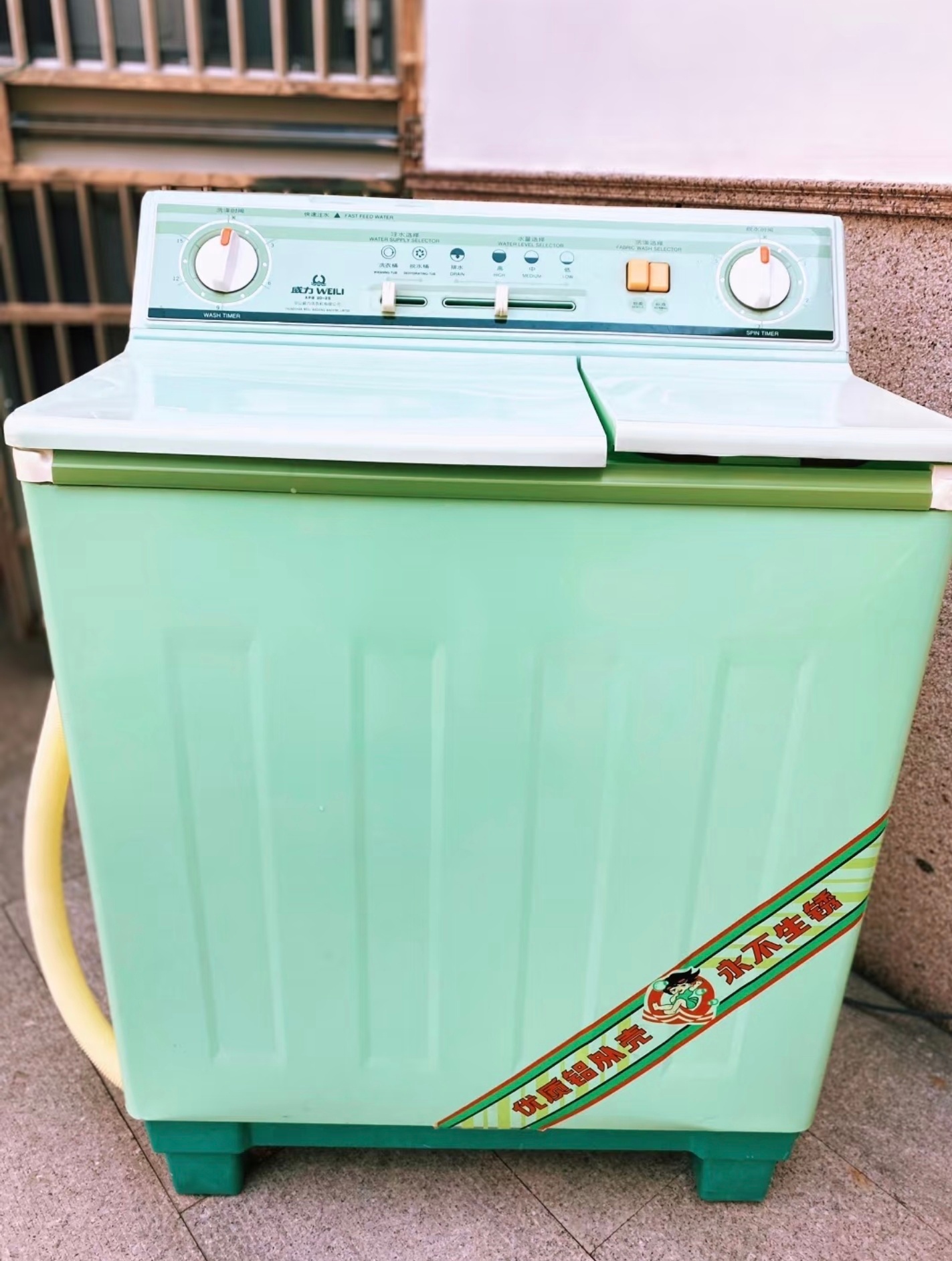 你家的老旧家电退役了吗赶紧对照看看，你家的家电还剩多少使用年限~- 冰箱/微波炉