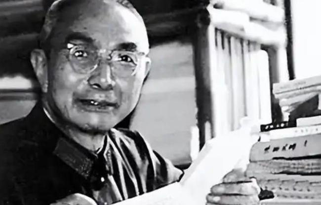1997年，郭汝瑰因车祸去世，几天后，在追悼会上，有人从台湾寄来信件，儿子郭相操