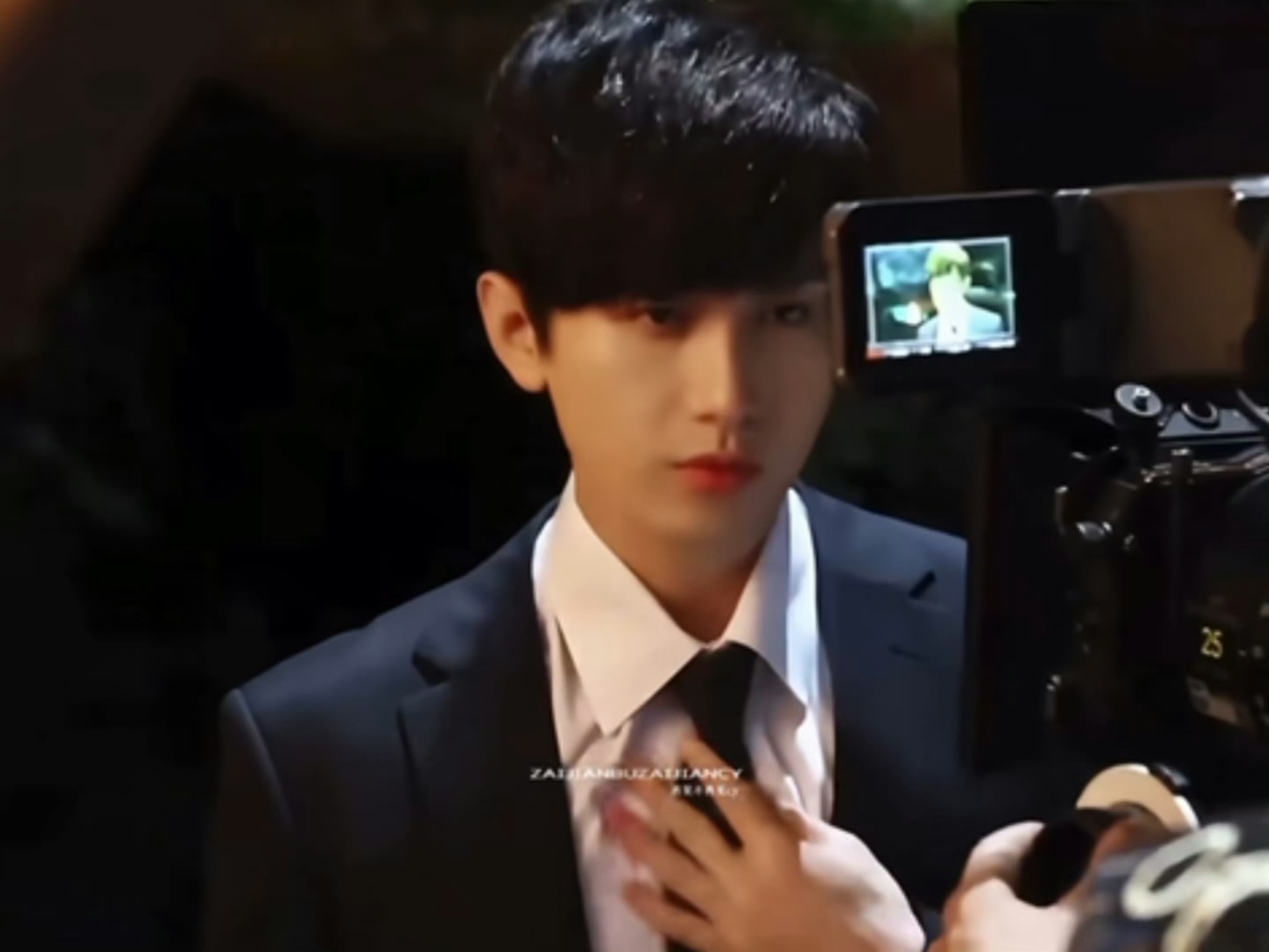 今天又是被成毅硬控的一天呀