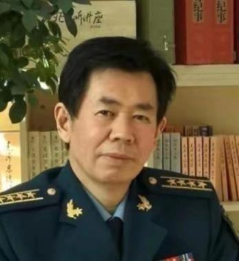 最大的台独分子，再也藏不住尾巴，终于露出来了肮脏的脑袋！原来，最大的台独分子不都