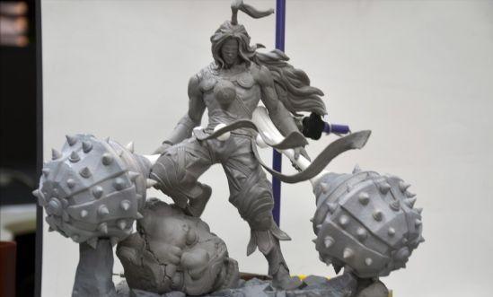 李元霸是个怪物，他的一锤到底有多可怕？罗成接了一锤，裴元庆扛了三锤，宇文成都直接