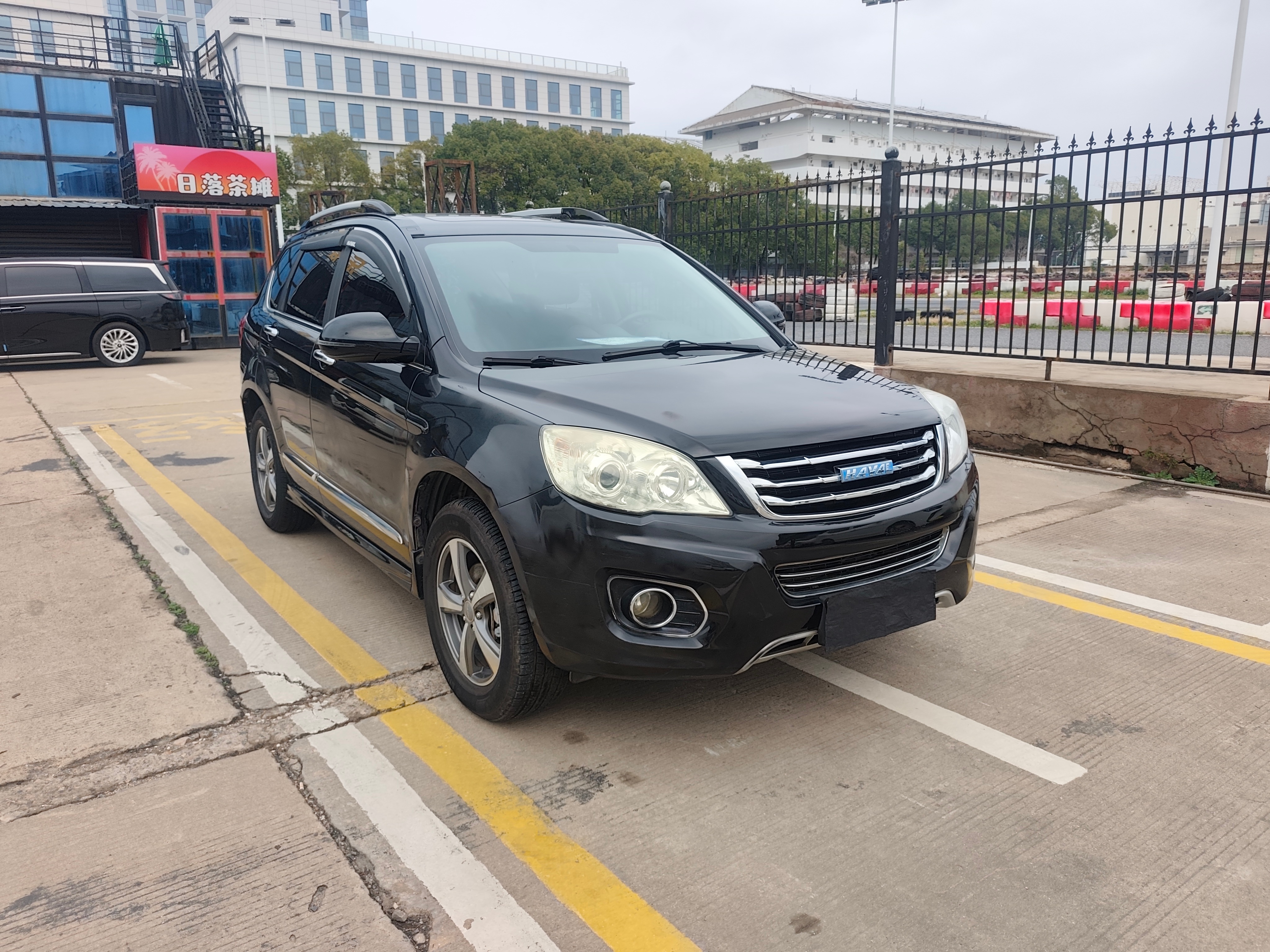 原版原漆的哈弗H6 洗完车以后 瞬间提升一个档次2016年上牌 1.5L手动挡带