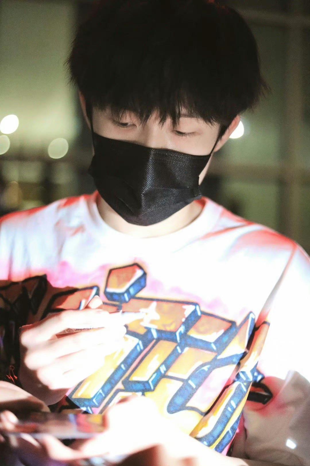 真是方向缺了南北 帅得有点东西 ​​​（考编成绩非常优秀）#王楚钦考编成绩# ​