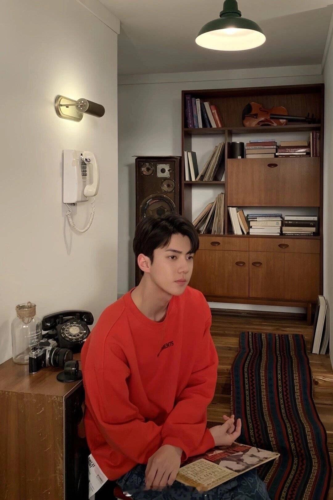 清冷疏离男人（吴世勋挂）相处攻略1、天生淡漠佛系，自带疏离感的男生这种人看着温柔