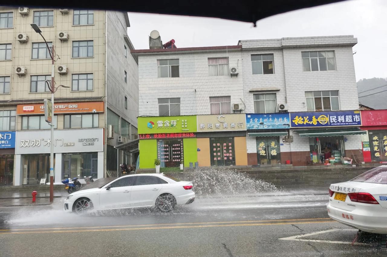 我发现普通人变穷的原因有很多，绝大多数人都有以下5个原因却浑然不知，看看你占了几