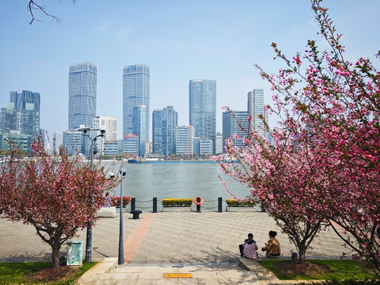 互动大包来了，前400名。周三开。评论区抽三个锦鲤。红包抽奖