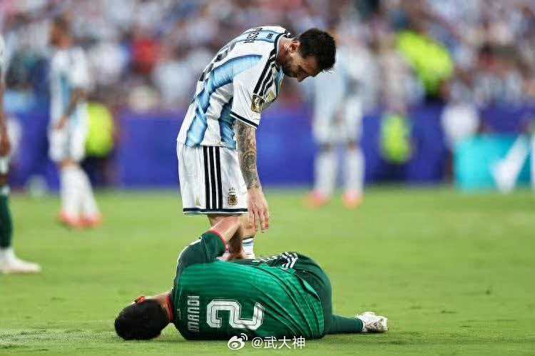 FIFA内部处分阿根廷战VAR裁判 阿尔及利亚媒体：对阵阿根廷比赛VAR裁判已被