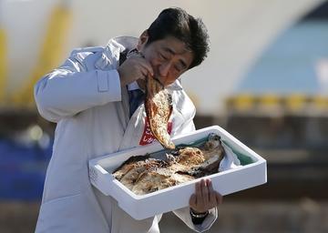 日本排放核水后，奇怪的现象出现了：起初各国对其海鲜避之不及，可现在2年多过去，核