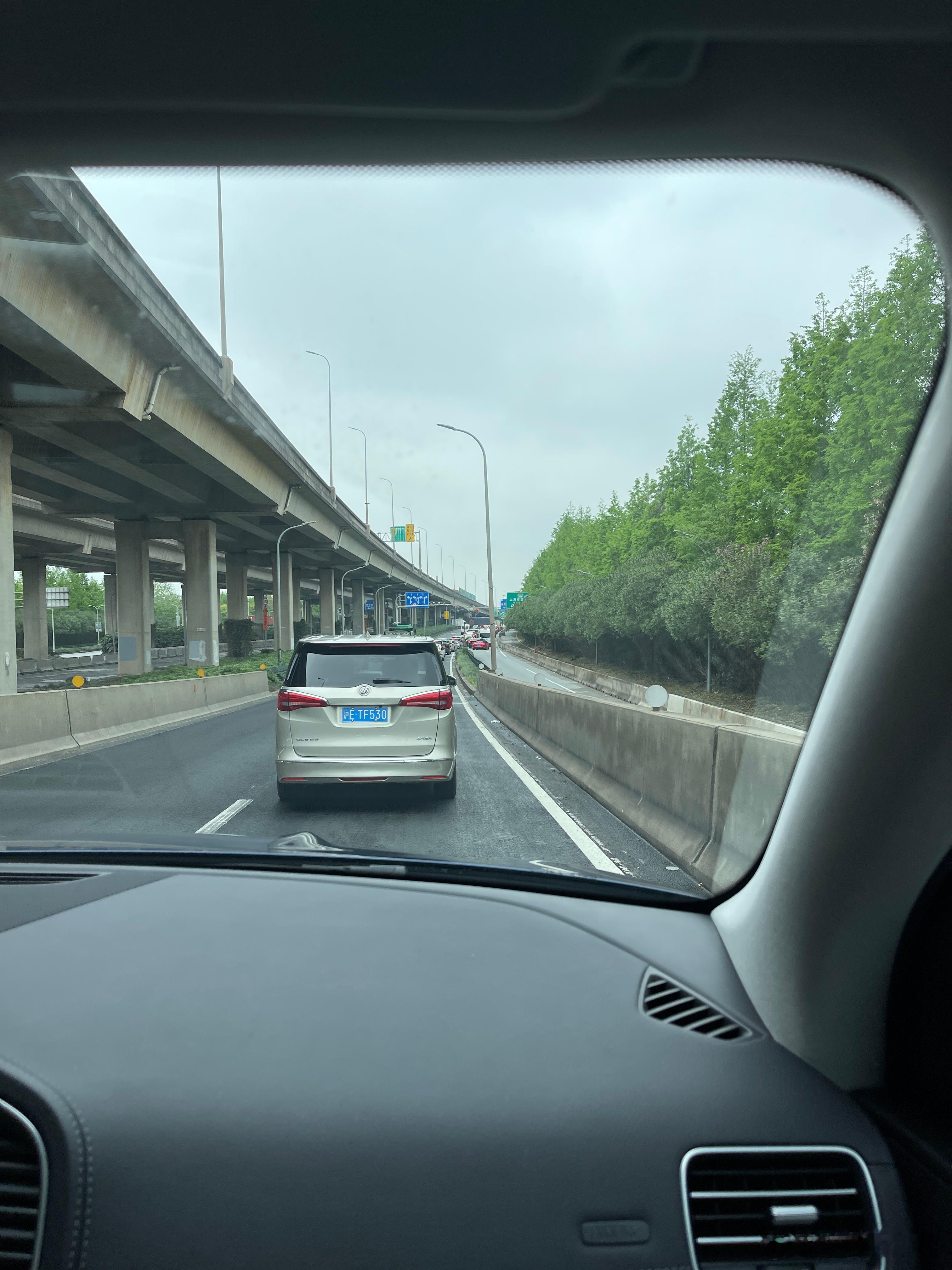 已经开始堵了，今天上赛应该会全满吧🏎️ ​​​
