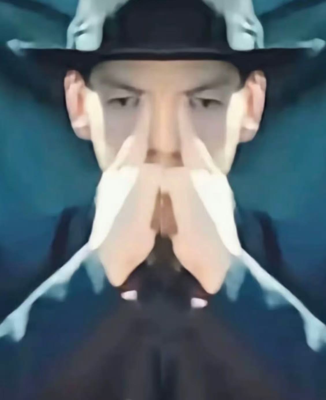 向佐丑衣服与郭碧婷无关 向佐：我的穿搭我做主。郭碧婷：我做主不了他的穿搭。这对夫