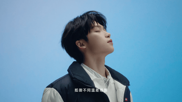 教科书式羽绒服穿搭模板 梓渝的羽绒服造型也太会了！每一套都堪称穿搭范本，怼脸拍状