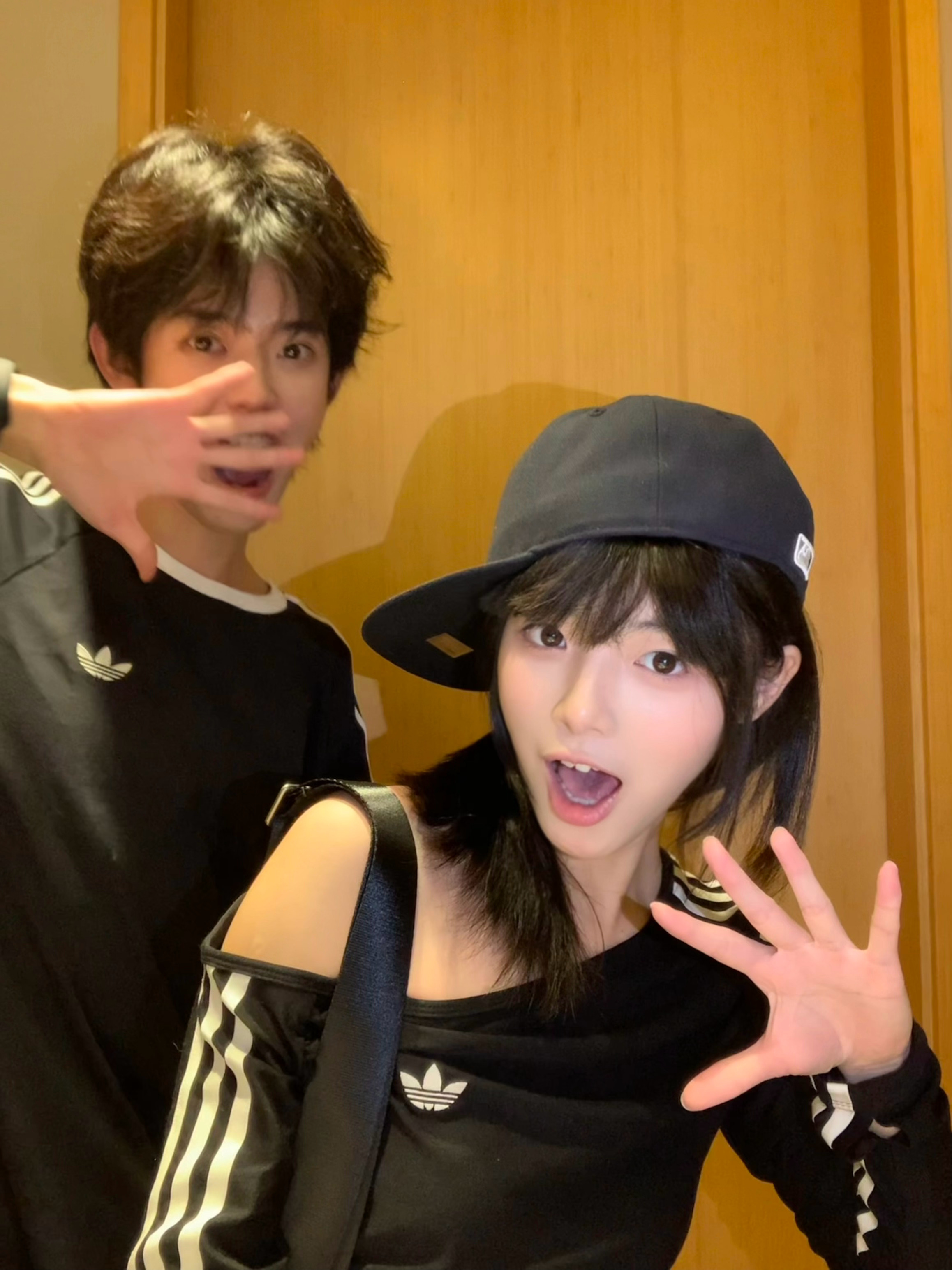 见面咯！ 