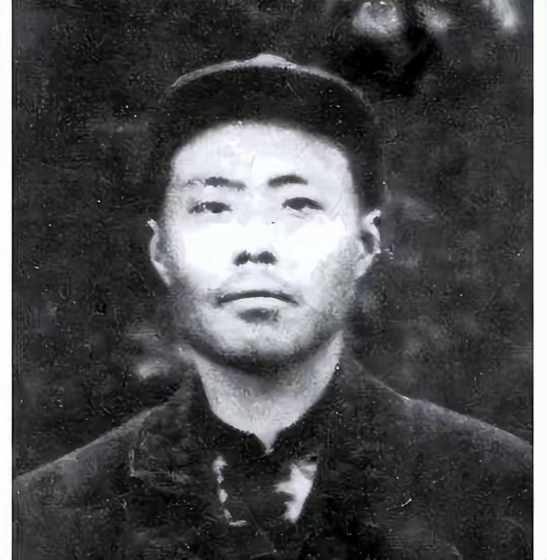 项英无法调动粟裕，向中央申诉，毛主席急令：粟裕一兵一卒不得动。

这事儿搁在今天