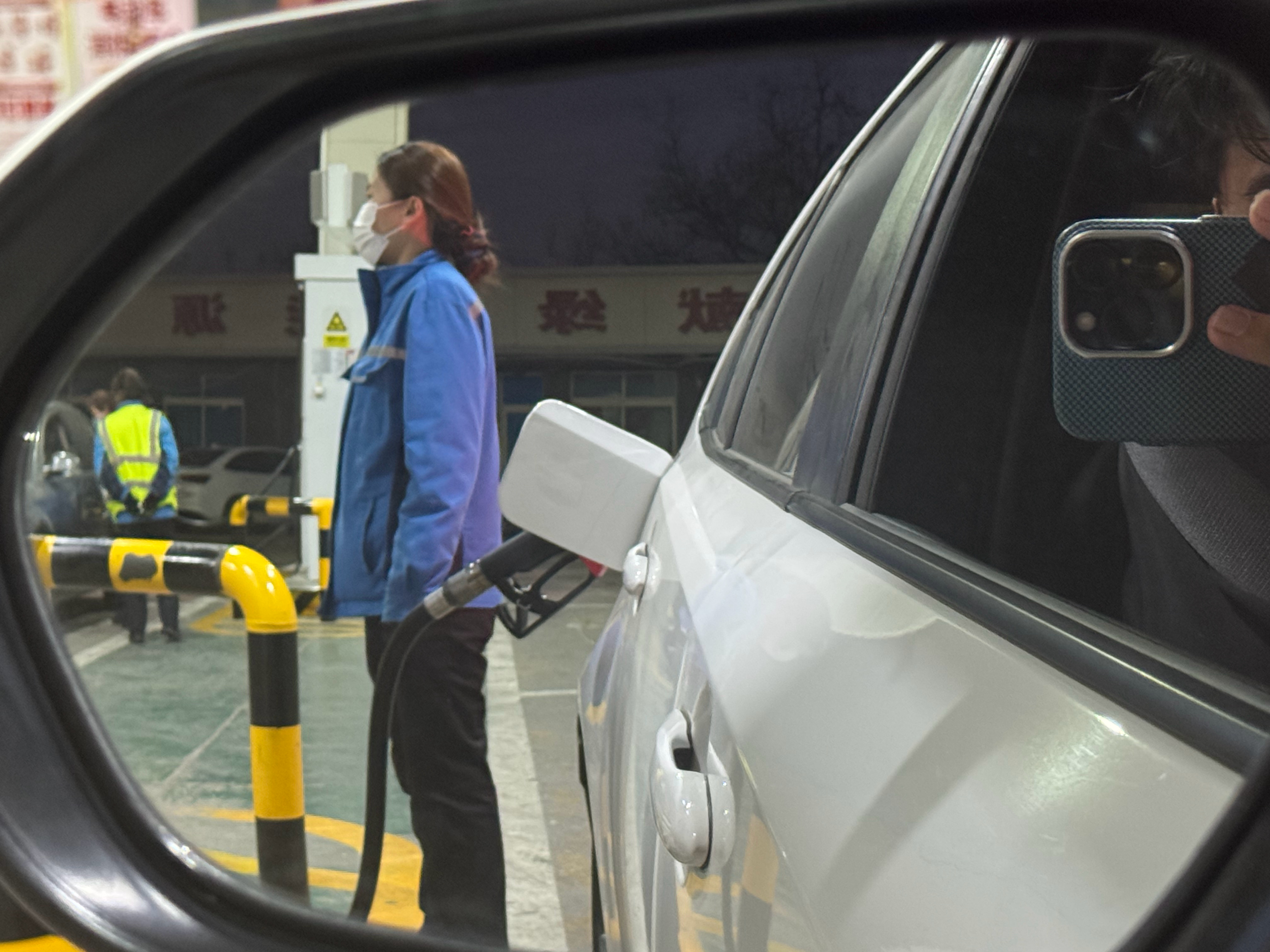 油价我的妈呀，我一个油田地方的人都觉得好贵啊