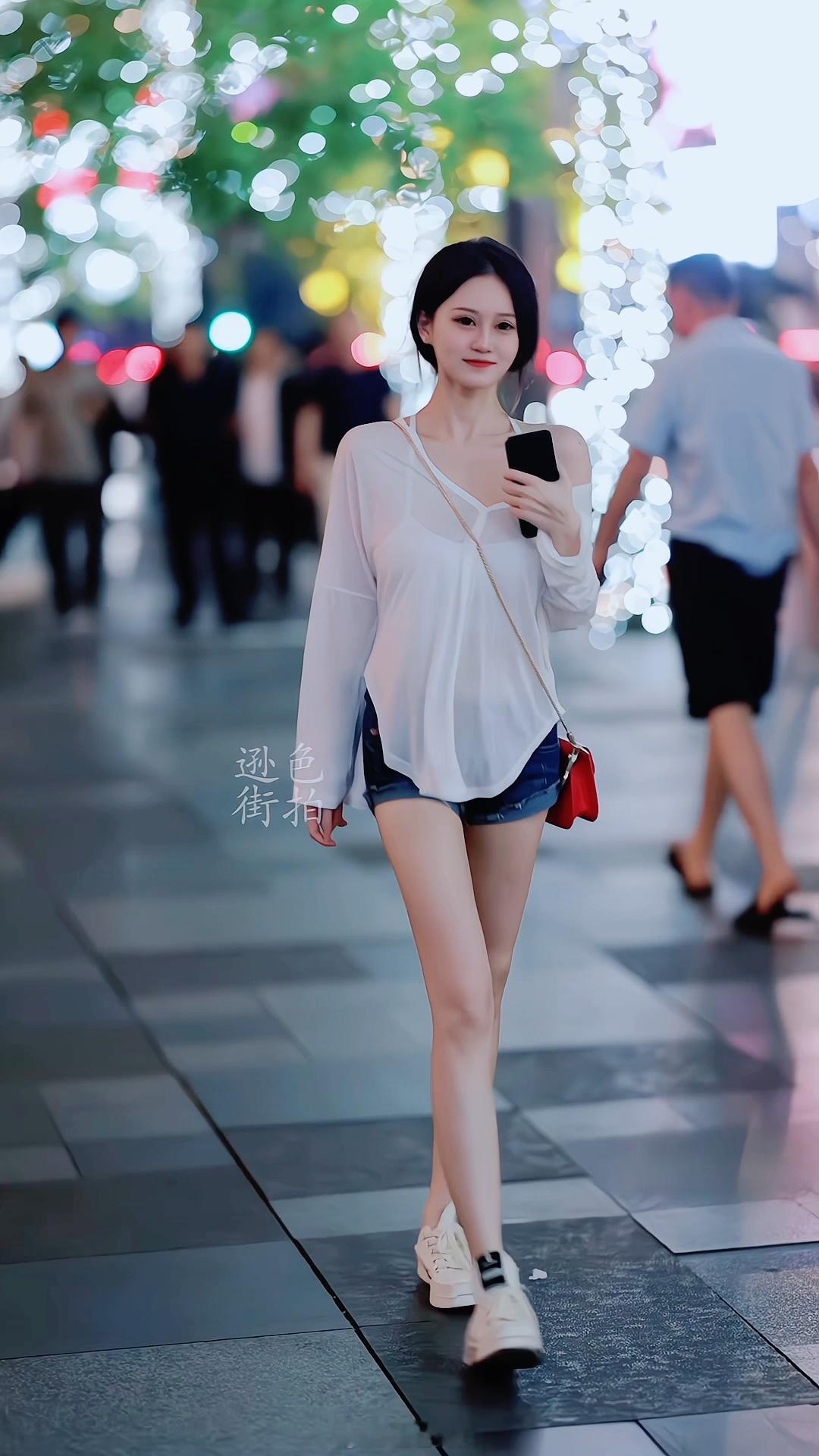 【成都街拍】[鲜花][鲜花][鲜花]丨摄影拍照#每日穿搭# ​​​