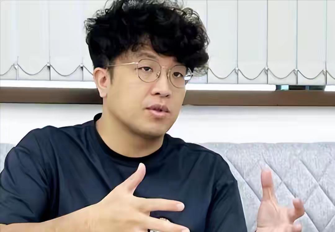 “台独”分子沈伯洋又闹笑话了

沈伯洋近期受访时放话，要砍掉上海台北“双城论坛”