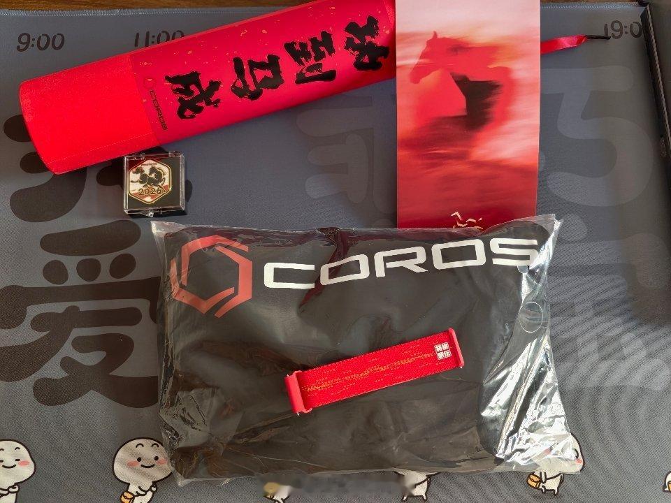 感谢高驰的马年礼品还有箱根的联名表带呢田径说一哈哈布尔的随行拍