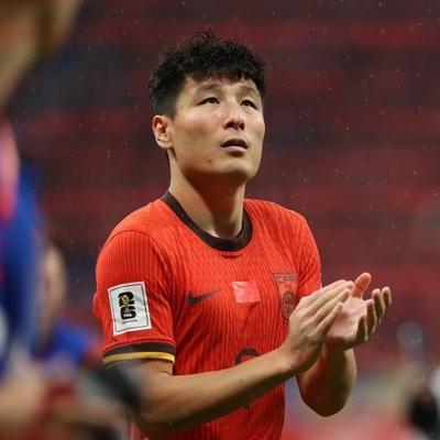 国足飞抵大连！武磊提前退出集训！不出意外的话，武磊的国家队生涯或就此结束了。根据