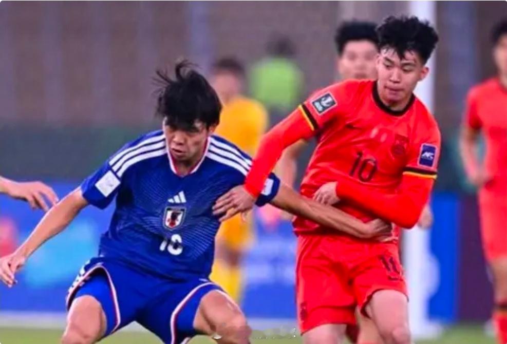 U23国足球员向球迷致歉日媒：U23亚洲杯卫冕展现青训底蕴，百人人才库计划获成功