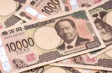 *越救越跌！8月27日日元再度走弱，日本这波困境根本无解，日元的贬值走势，已经彻