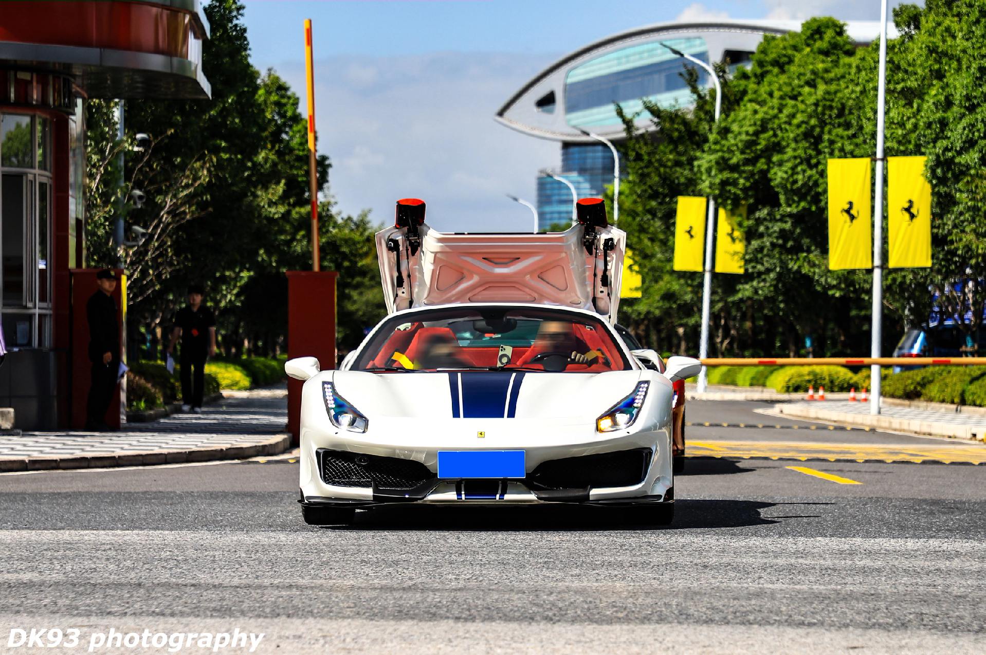 Ferrari day.法拉利赛道日上海站 非常好的天气 正是开敞篷兜...