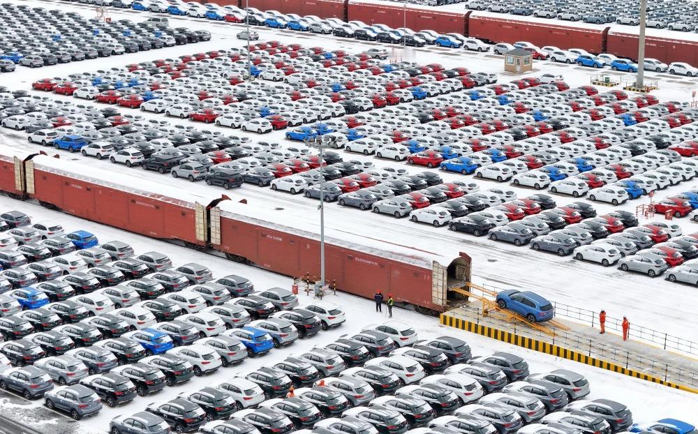 美国特朗普私自关税政策已经构成违法，其实增长关税的意图就是对付大国，说透话就是真