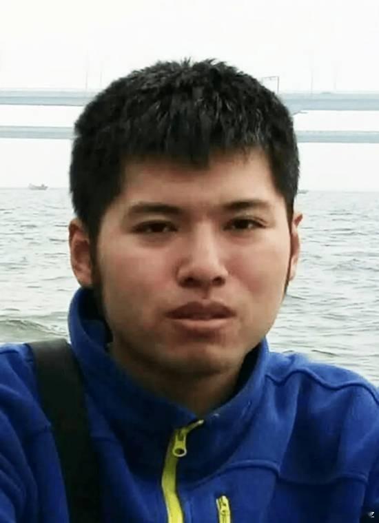 《牛来》票房逆袭了，围观群众却开始扒导演是不是自闭症😮媒体报道：记者实地探访发
