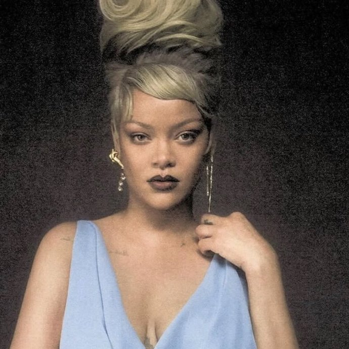 曝Rihanna开始录歌了 Rihanna 的 A&R（星探/艺人发展总监）透露