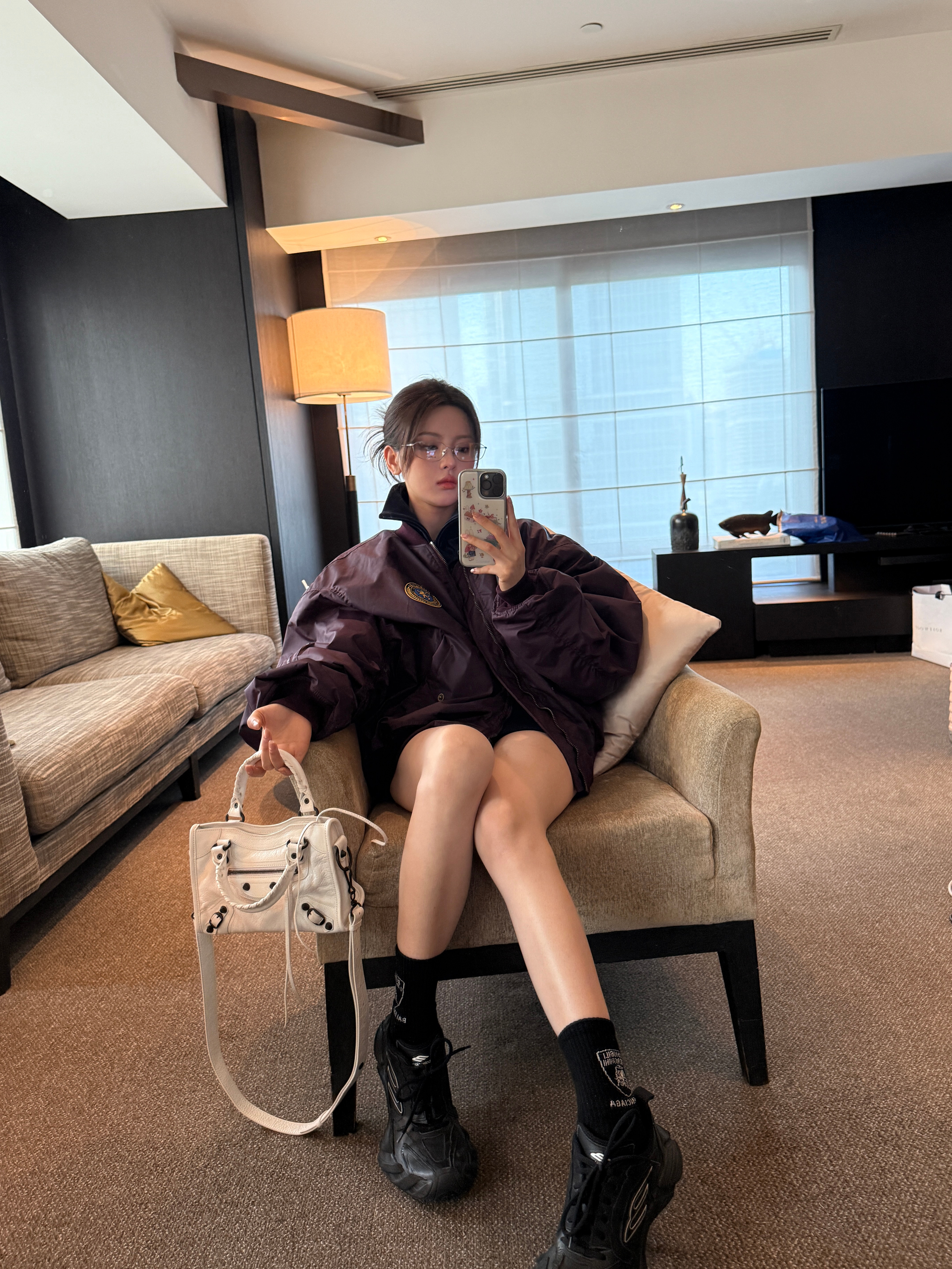 杨超越惊人的腿长和比例杨超越在复制粘贴的时代，你是手写的诗