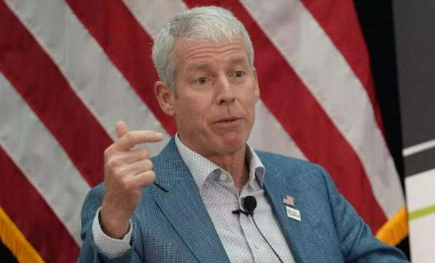 美国急了，美国高官称，美国要把中俄挤出整个西半球。美国对委内瑞拉的海上封锁结束。