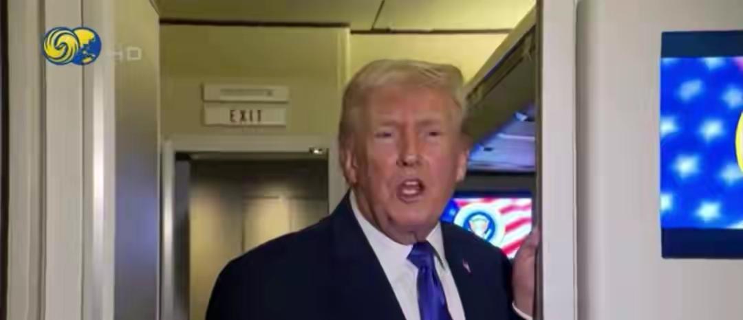 特朗普召集顾问开会，“美伊开战迫在眉睫，最快周六”。
 
观察者网
2026-2