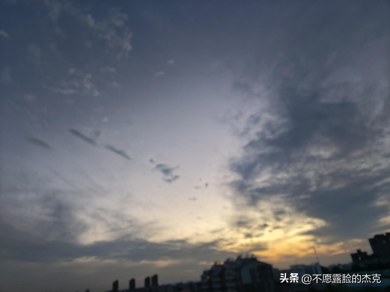 一天过去了
开心每一天