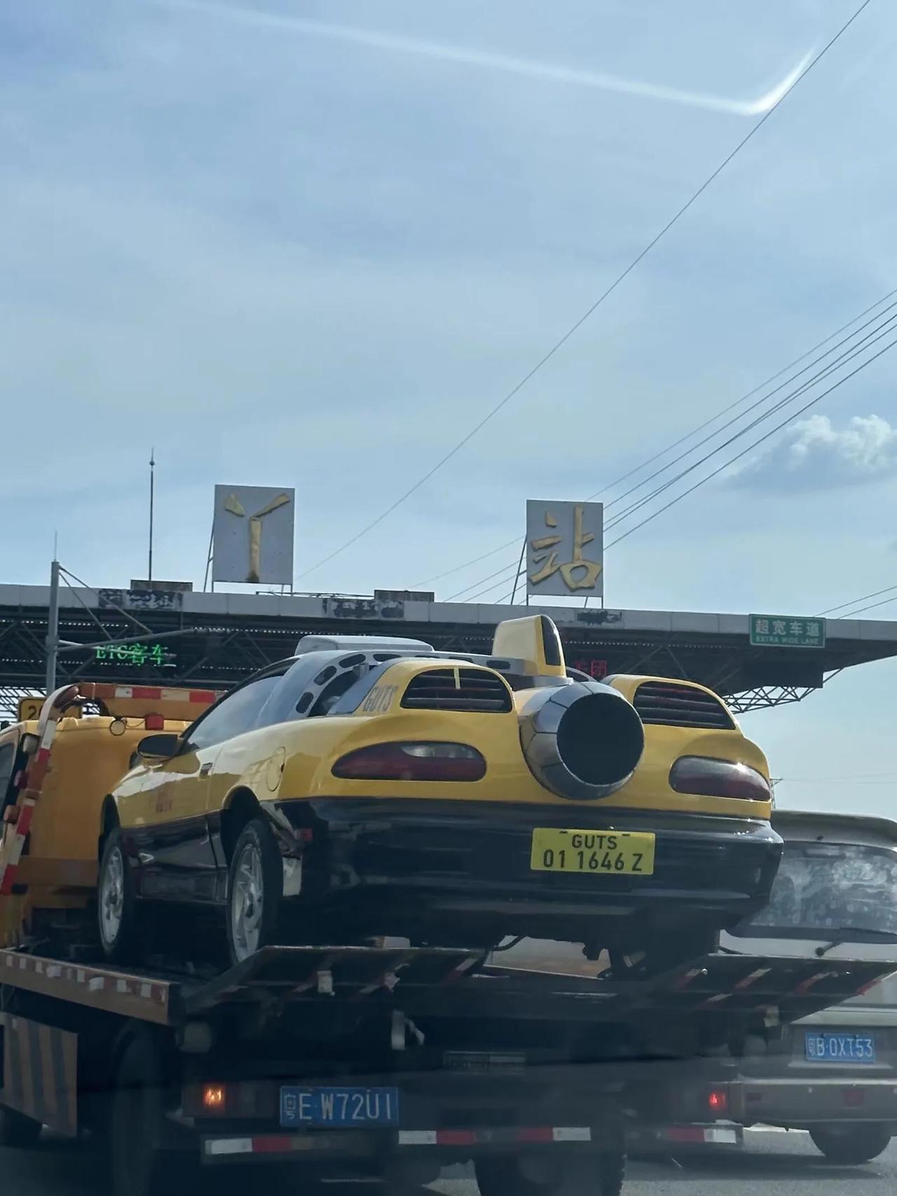 这是什么车？？？排气这么大！！！