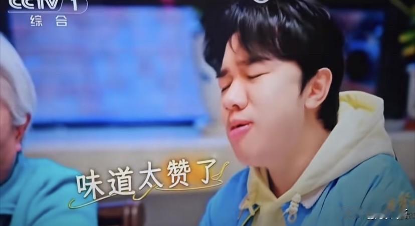 说实话就这个添加量，我敢这么放我妈得打死我！
不客气地说，谁能带着一桶鸡精穿越回